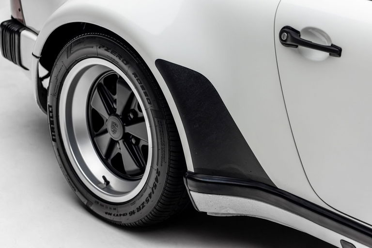 Porsche 911 Turbo 3.3 (US)