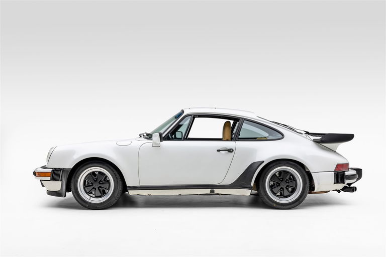 Porsche 911 Turbo 3.3 (US)