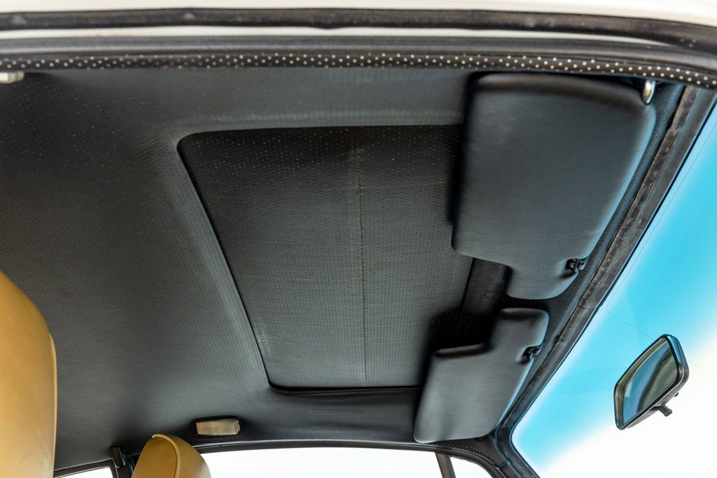 Porsche 911 Turbo 3.3 (US)