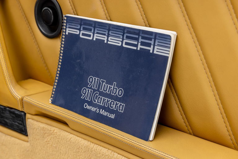 Porsche 911 Turbo 3.3 (US)