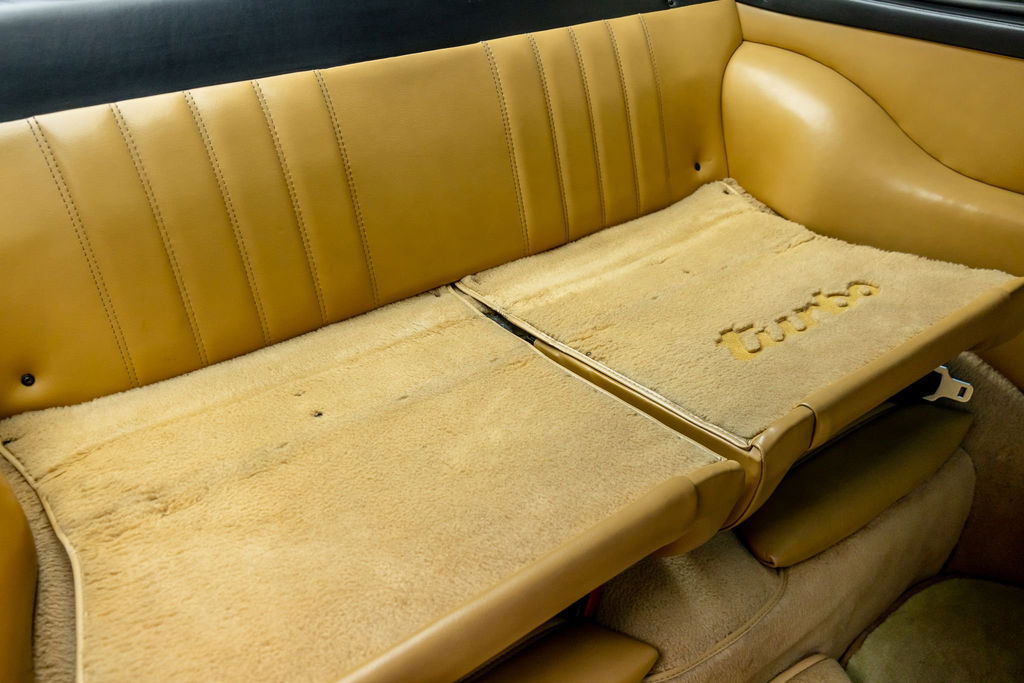 Porsche 911 Turbo 3.3 (US)