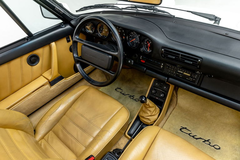 Porsche 911 Turbo 3.3 (US)