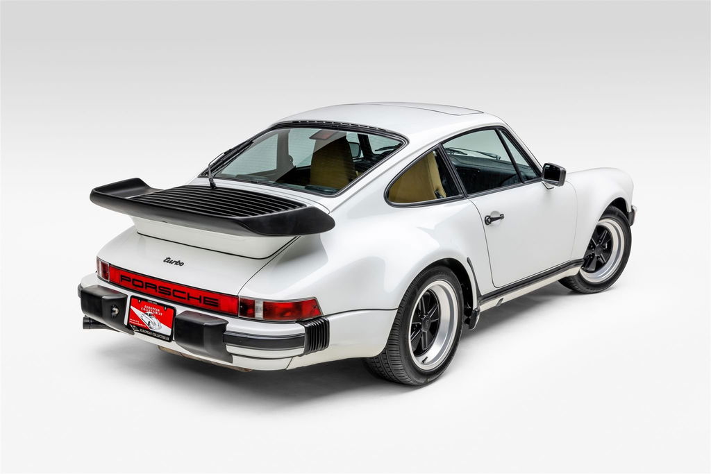 Porsche 911 Turbo 3.3 (US)