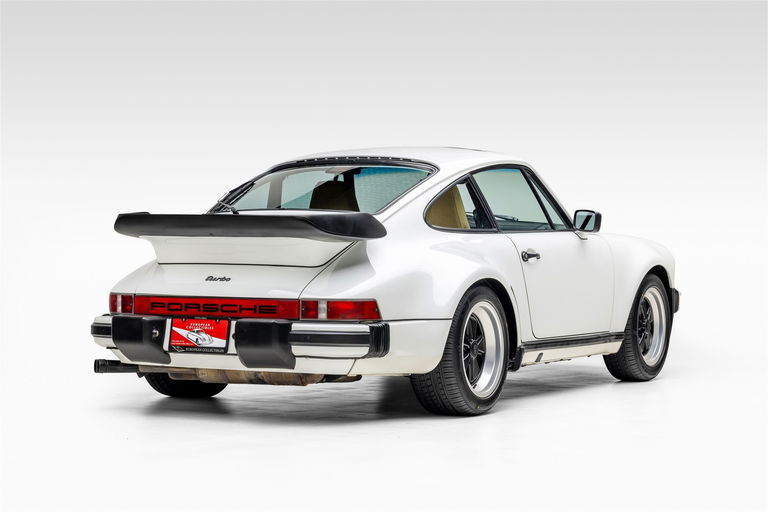 Porsche 911 Turbo 3.3 (US)