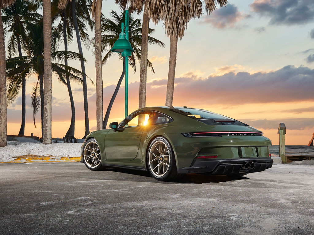 Porsche 992 GT3 Touring