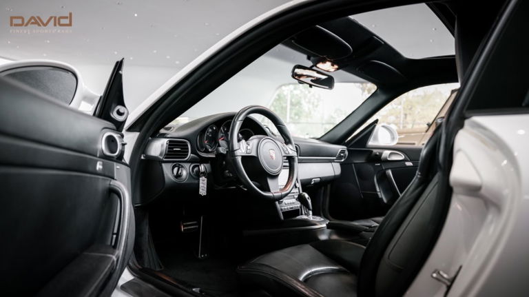 Porsche 997.2 Carrera GTS