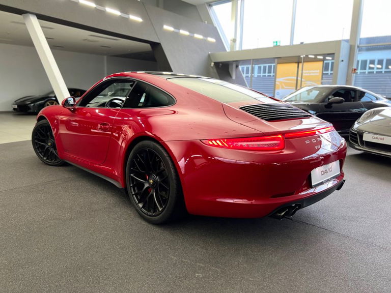 Porsche 991 Carrera 4 GTS