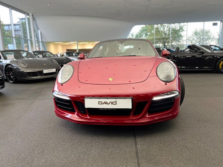 Porsche 991 Carrera 4 GTS