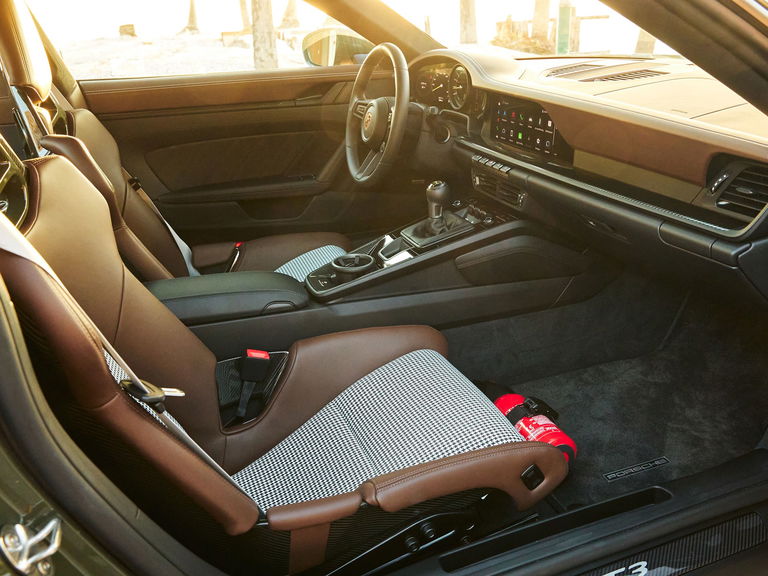 Porsche 992 GT3 Touring