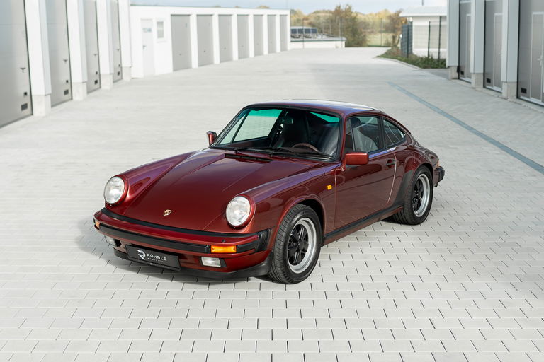Porsche 911 Carrera 3.2
