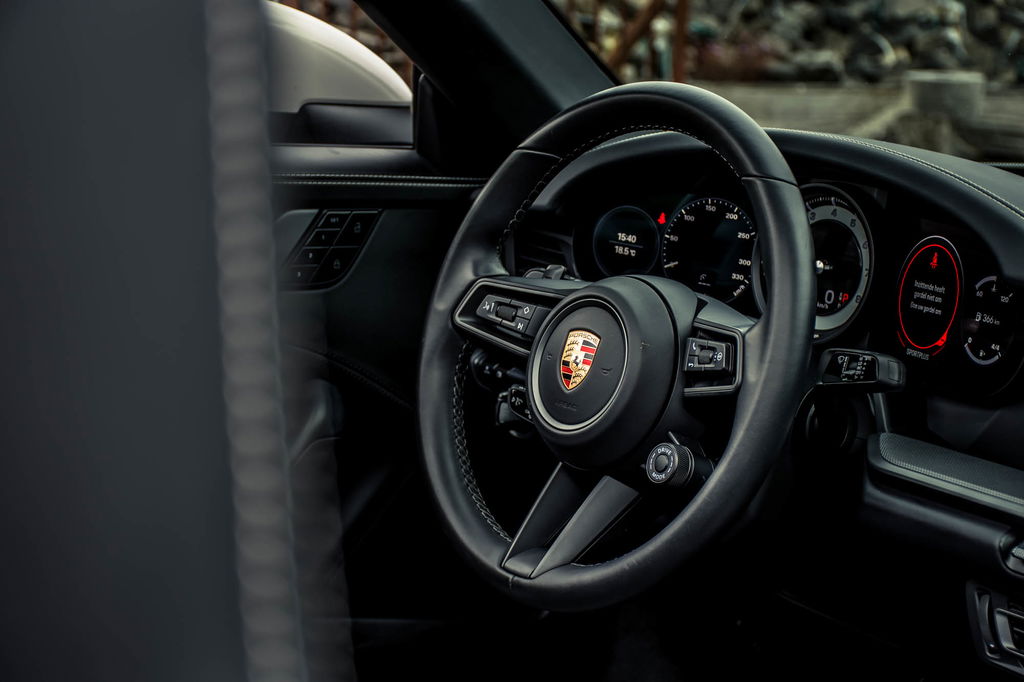 Porsche 992 Carrera 4S