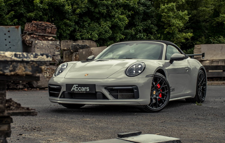 Porsche 992 Carrera 4S