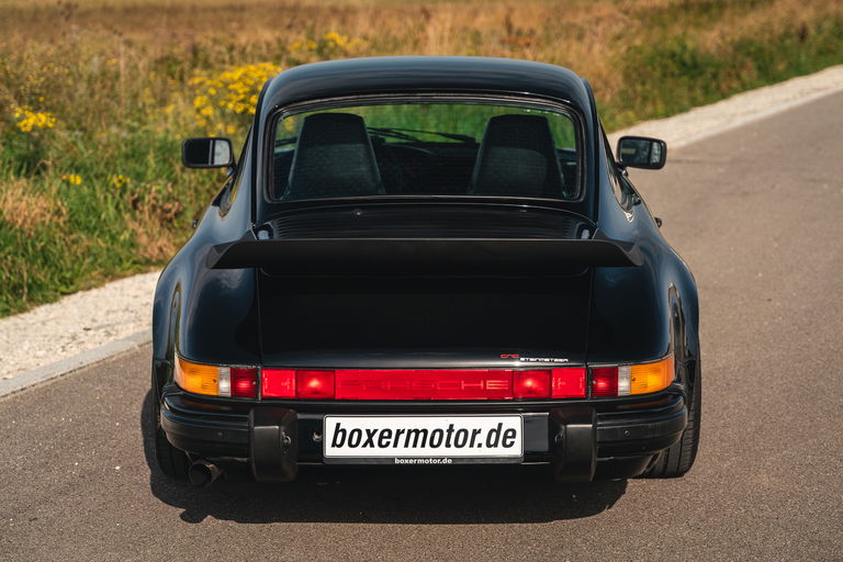Porsche 911 Carrera 3.2 Clubsport
