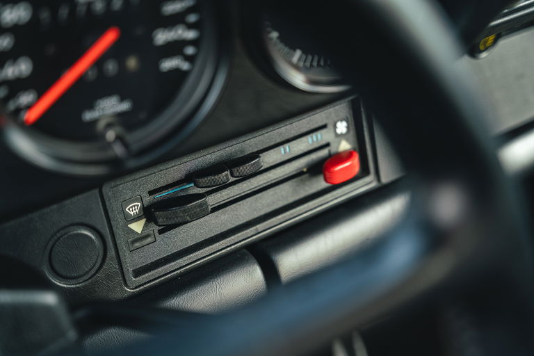 Porsche 911 Carrera 3.2 Clubsport