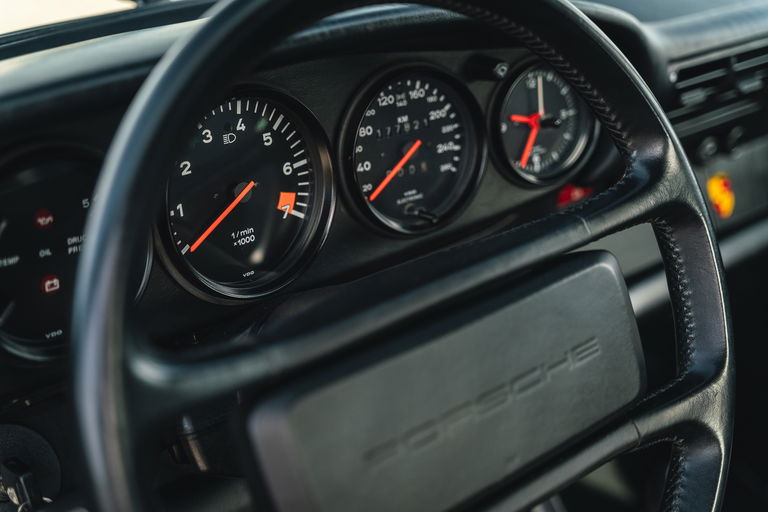 Porsche 911 Carrera 3.2 Clubsport