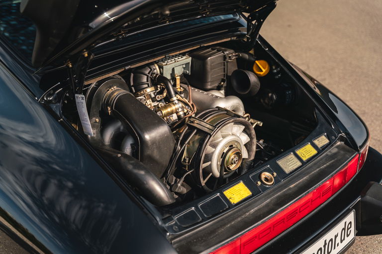 Porsche 911 Carrera 3.2 Clubsport