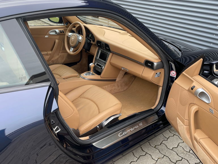 Porsche 997 Carrera 4