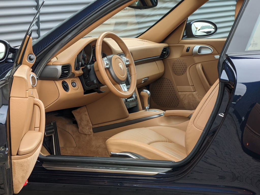 Porsche 997 Carrera 4