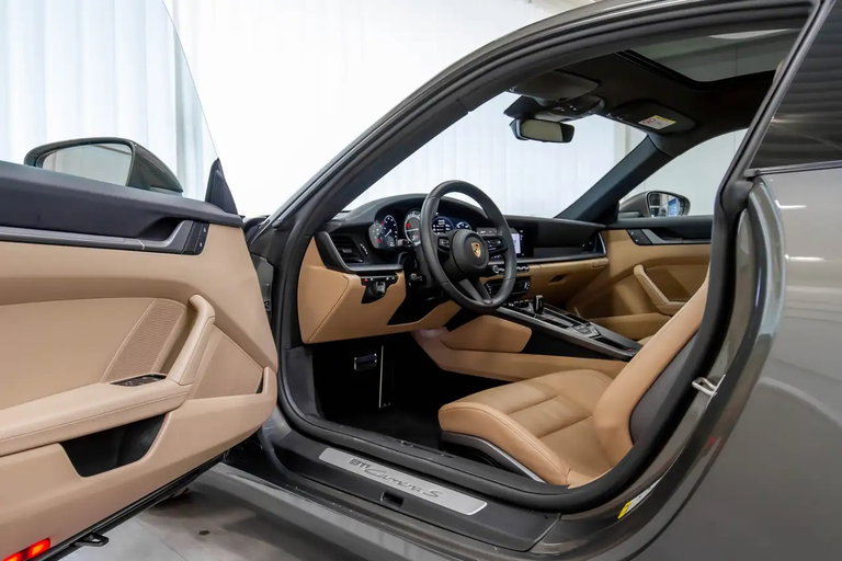 Porsche 992 Carrera S