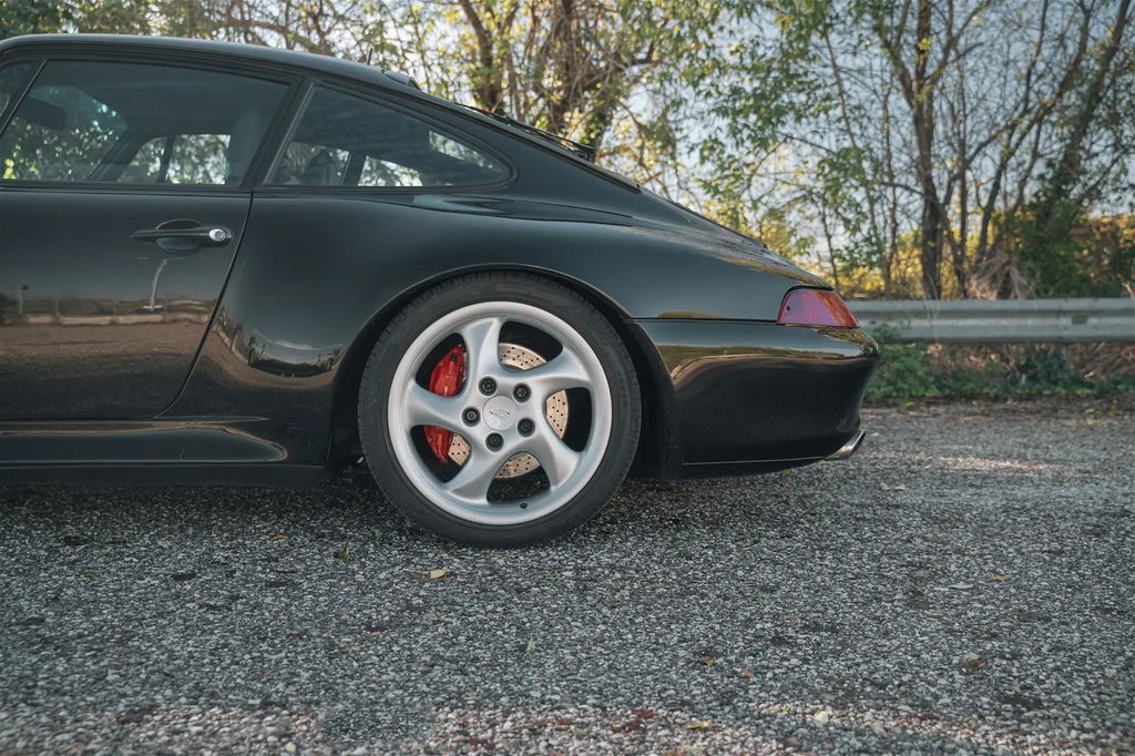 Porsche 993 Carrera 4S