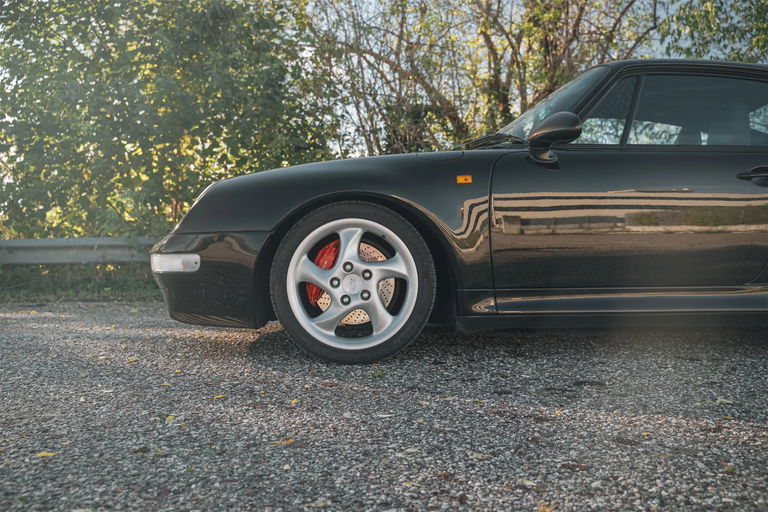 Porsche 993 Carrera 4S