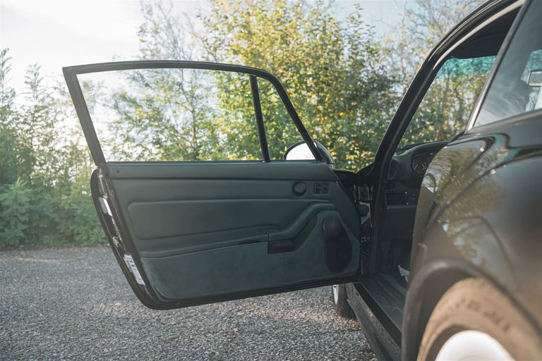 Porsche 993 Carrera 4S