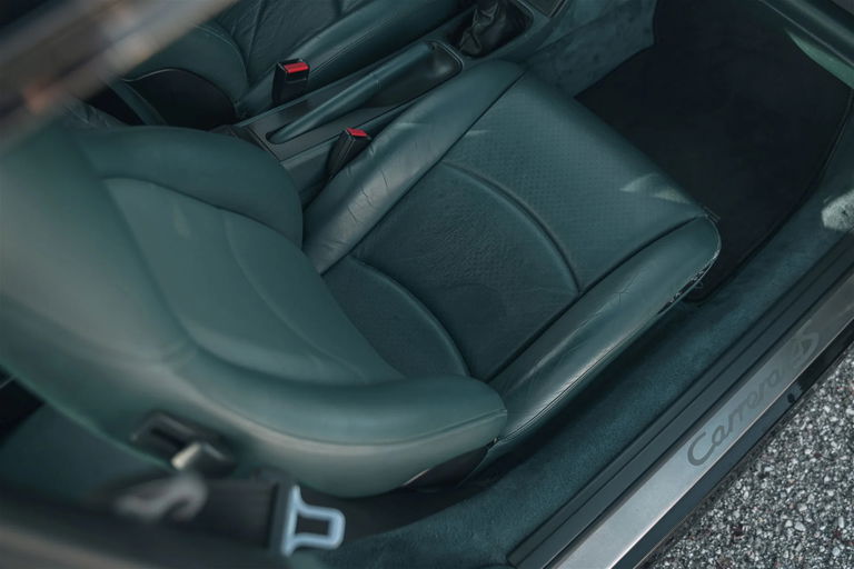 Porsche 993 Carrera 4S