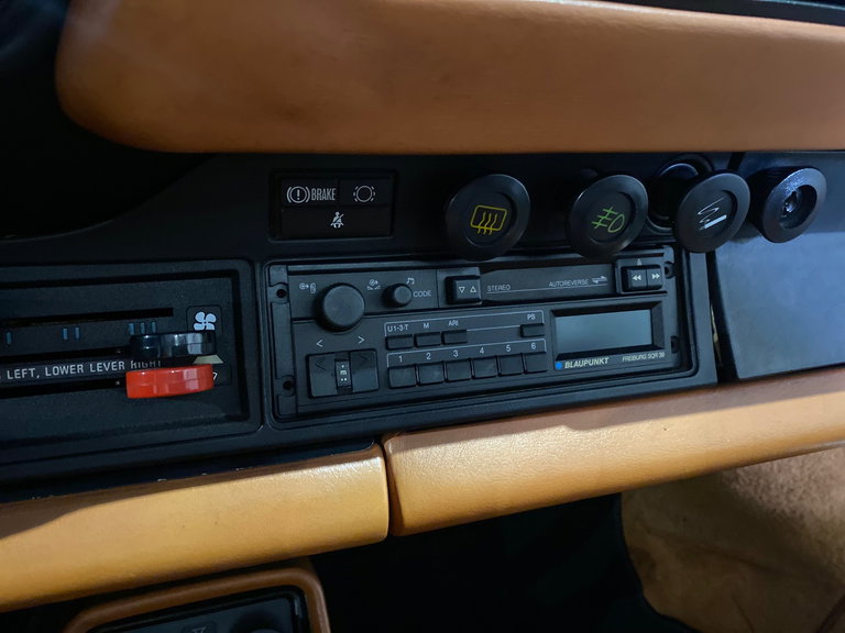 Porsche 911 Carrera 3.2