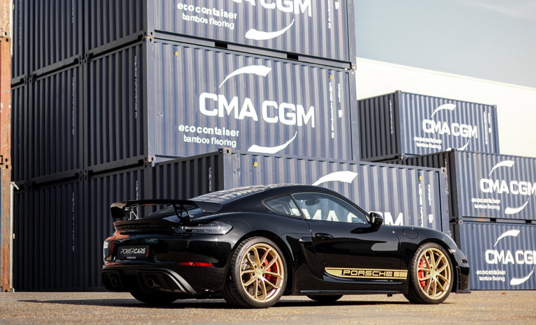 Porsche 718 Cayman GT4