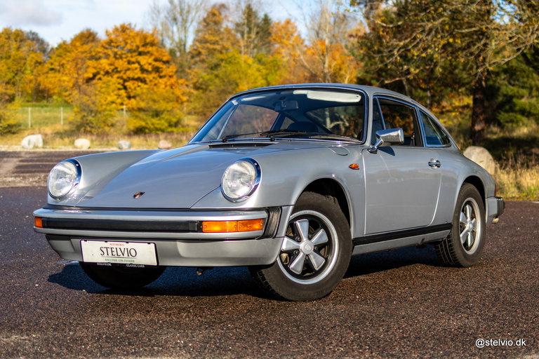 Porsche 911 S 