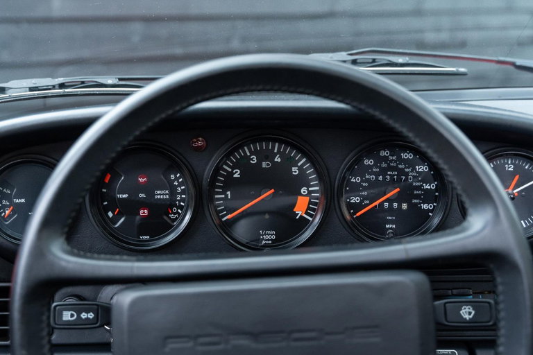 Porsche 911 Carrera 3.2 (US)