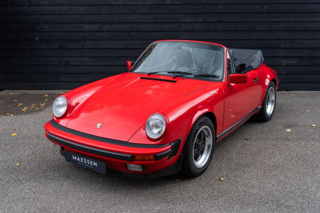 Porsche 911 Carrera 3.2 (US)