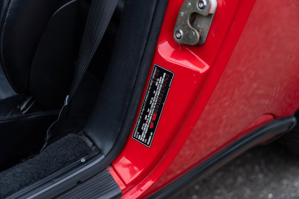 Porsche 911 Carrera 3.2 (US)