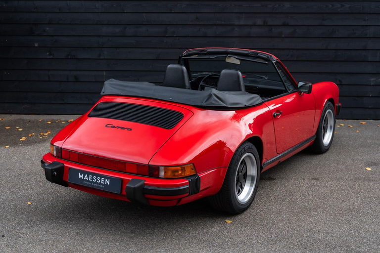 Porsche 911 Carrera 3.2 (US)