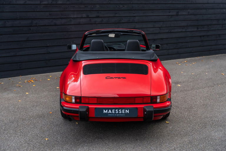 Porsche 911 Carrera 3.2 (US)