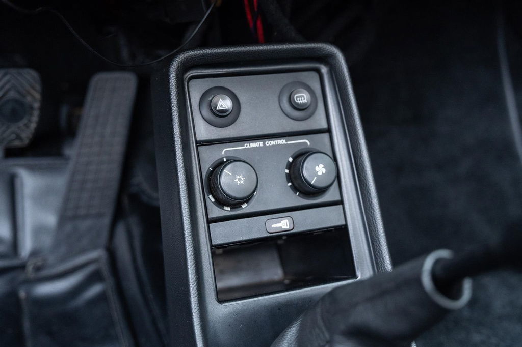 Porsche 911 Carrera 3.2 (US)