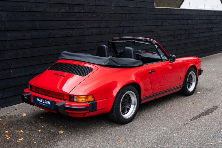 Porsche 911 Carrera 3.2 (US)