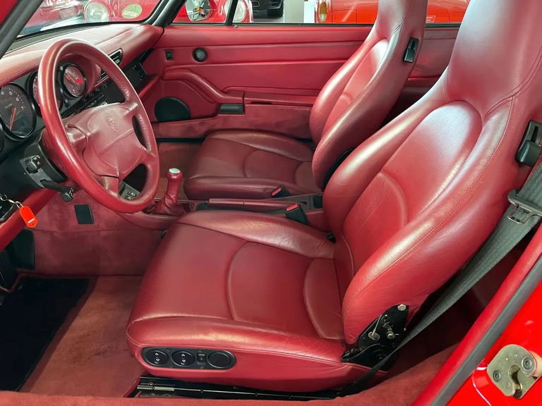 Porsche 993 Carrera 4