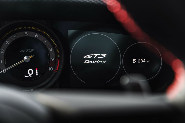 Porsche 992 GT3 Touring