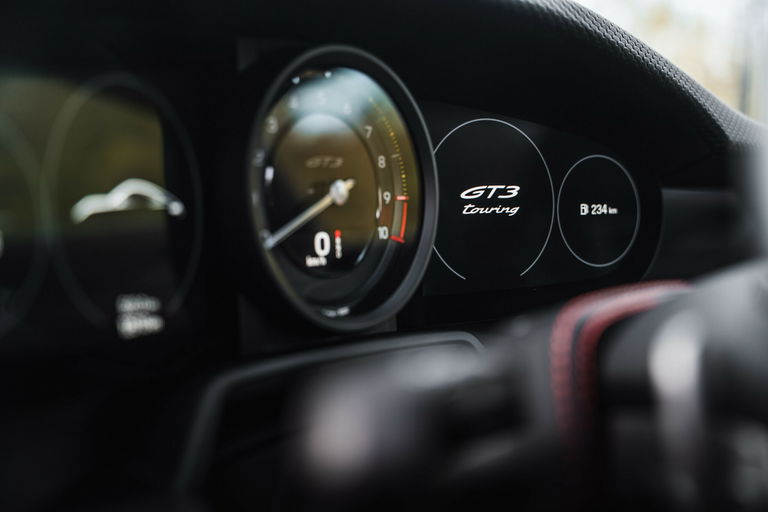 Porsche 992 GT3 Touring