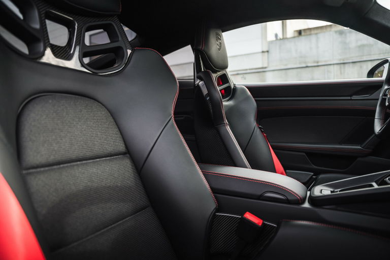 Porsche 992 GT3 Touring