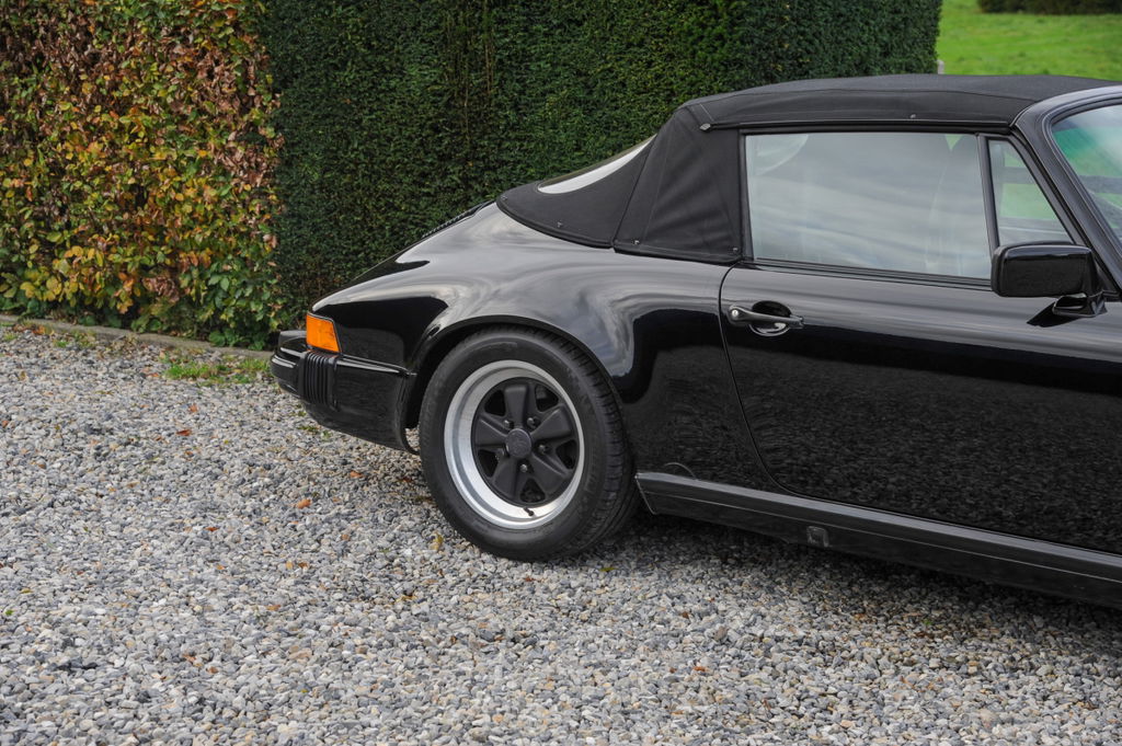 Porsche 911 Carrera 3.2