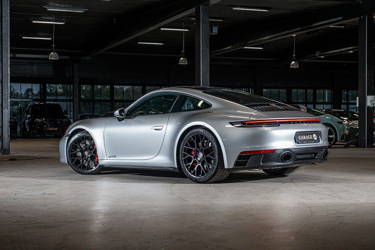 Porsche 992 Carrera GTS