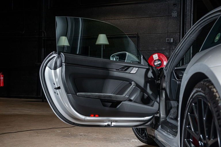 Porsche 992 Carrera GTS