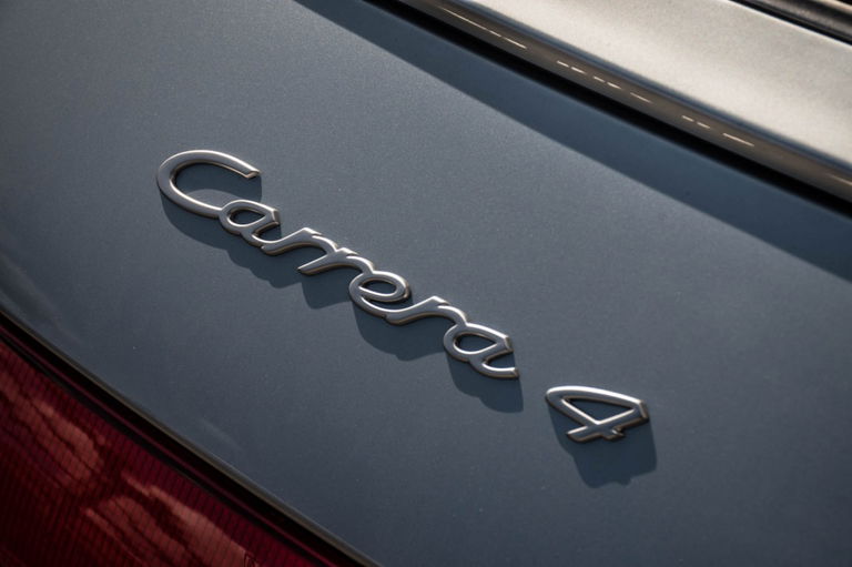 Porsche 993 Carrera 4