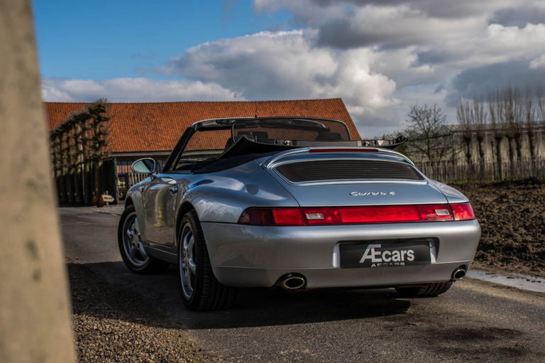 Porsche 993 Carrera 4