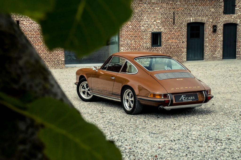 Porsche 911 E