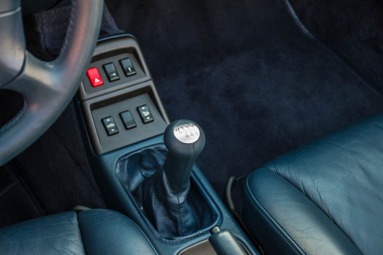 Porsche 993 Carrera 4