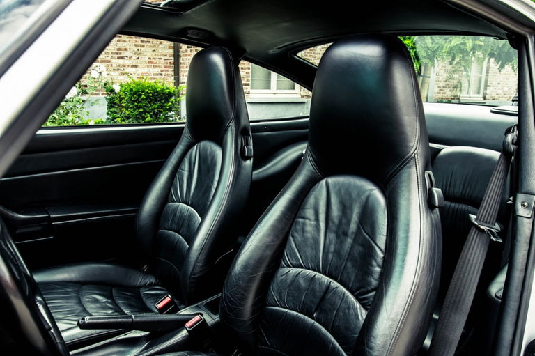 Porsche 993 Carrera 4S