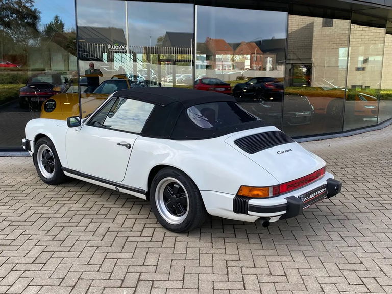 Porsche 911 Carrera 3.2 (US)